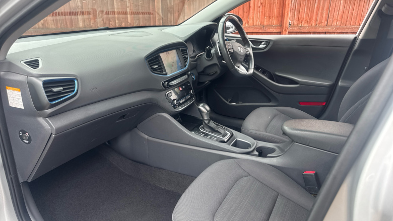 Hyundai IONIQ 1.6 GDi Hybrid Premium 5dr DCT Hybrid Hatchback